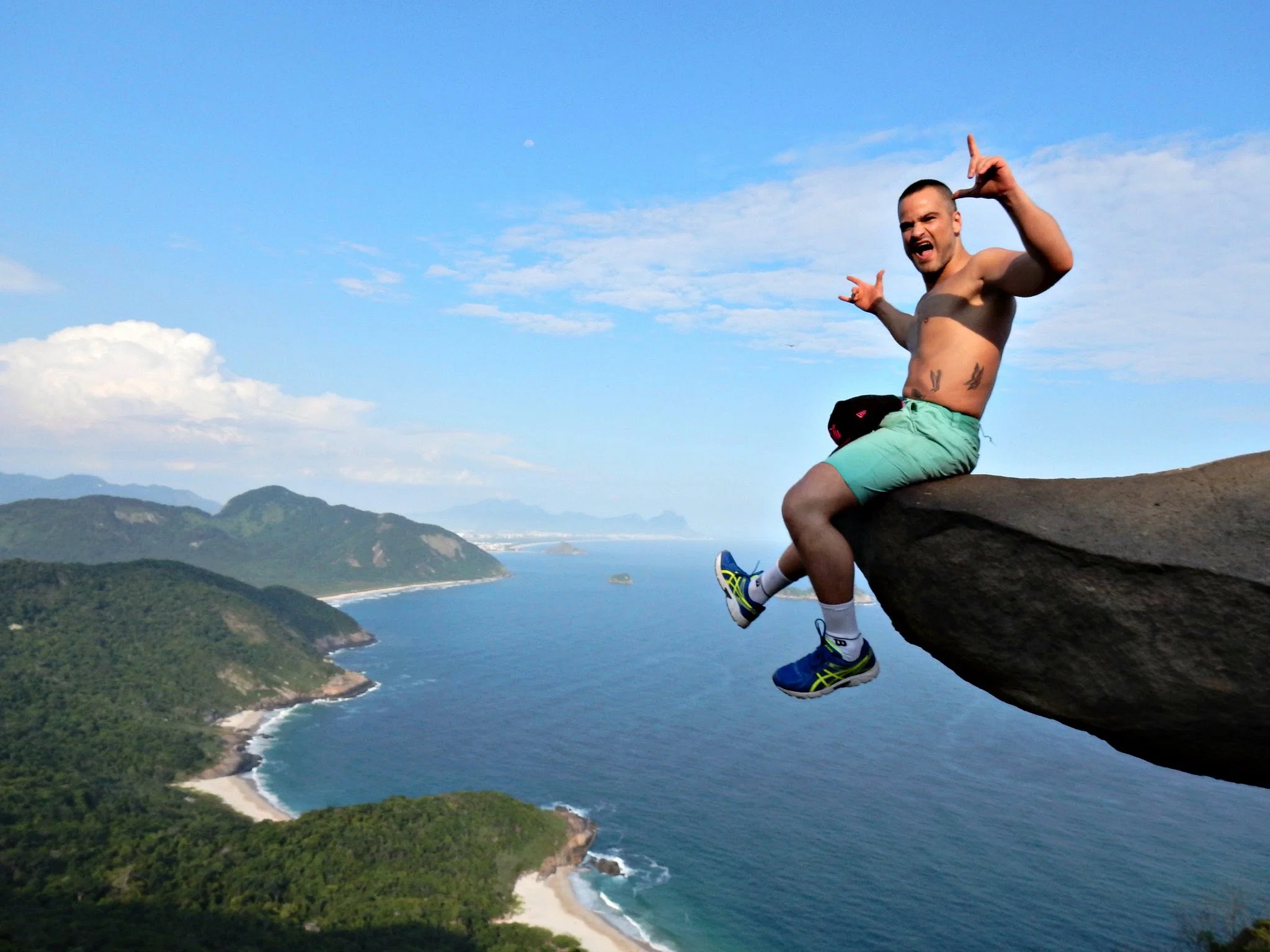 Pedra do Telegrafo Hiking Tour in Rio de Janeiro